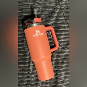 Stanley Tumber 40 oz grapefruit